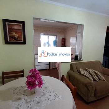 Apartamento em Mongaguá, bairro Centro