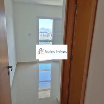 Apartamento em Mongaguá, bairro Jardim Aguapeu