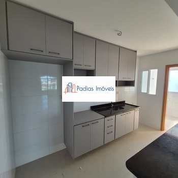 Apartamento em Mongaguá, bairro Jardim Aguapeu