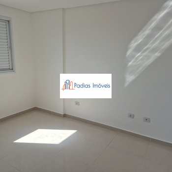Apartamento em Mongaguá, bairro Jardim Aguapeu