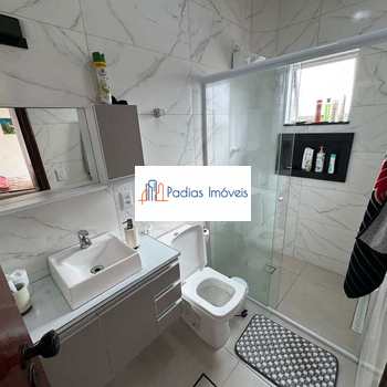 Apartamento em Mongaguá, bairro Jardim Marina
