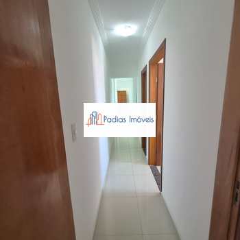 Apartamento em Mongaguá, bairro Centro