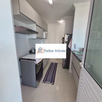 Apartamento em Mongaguá, bairro Centro