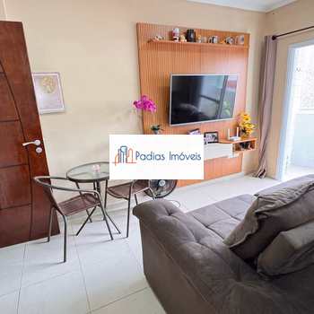 Apartamento em Mongaguá, bairro Centro