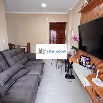 Apartamento em Mongaguá, bairro Centro