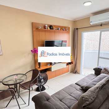 Apartamento em Mongaguá, bairro Centro