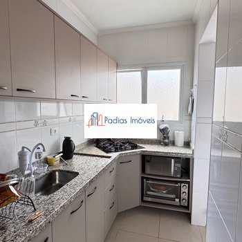 Apartamento em Mongaguá, bairro Centro