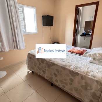 Apartamento em Mongaguá, bairro Centro