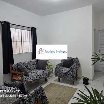 Casa em Mongaguá, bairro Agenor de Campos