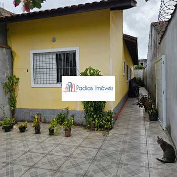 Casa em Mongaguá, bairro Agenor de Campos