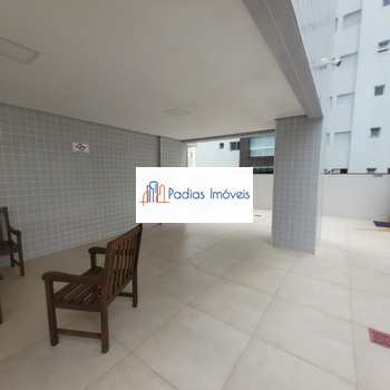 Apartamento em Mongaguá, bairro Centro
