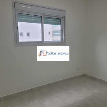 Apartamento em Mongaguá, bairro Centro