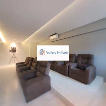 Apartamento em Mongaguá, bairro Centro