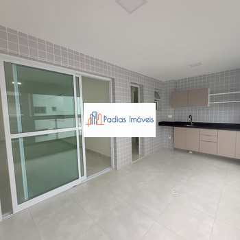 Apartamento em Mongaguá, bairro Centro