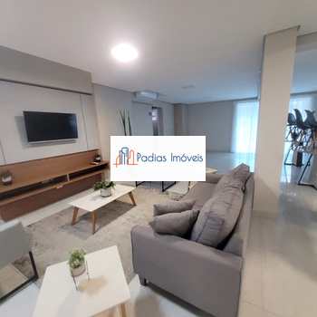 Apartamento em Mongaguá, bairro Centro
