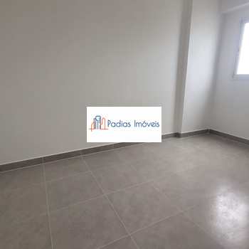 Apartamento em Mongaguá, bairro Centro