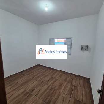 Casa em Mongaguá, bairro Itaóca