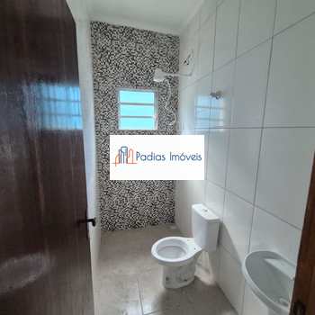 Casa em Mongaguá, bairro Itaóca