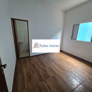 Casa em Mongaguá, bairro Itaóca