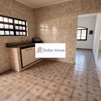 Casa em Mongaguá, bairro Vera Cruz