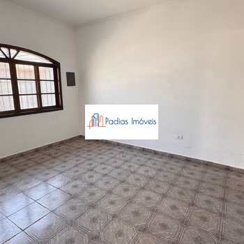 Casa em Mongaguá, bairro Vera Cruz