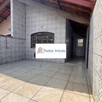 Casa em Mongaguá, bairro Vera Cruz