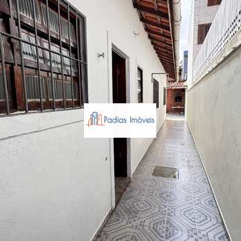 Casa em Mongaguá, bairro Vera Cruz