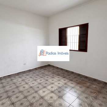Casa em Mongaguá, bairro Vera Cruz