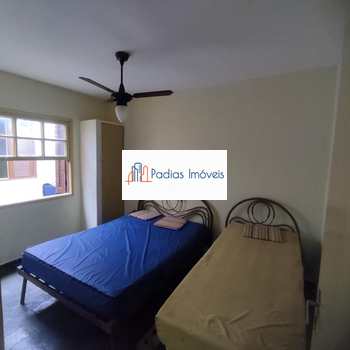 Casa em Mongaguá, bairro Centro