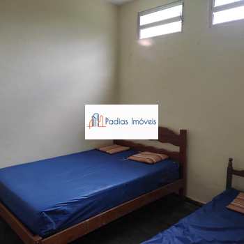 Casa em Mongaguá, bairro Centro