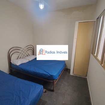 Casa em Mongaguá, bairro Centro