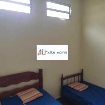 Casa em Mongaguá, bairro Centro