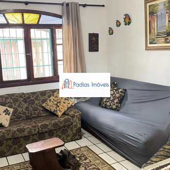 Casa em Mongaguá, bairro Agenor de Campos