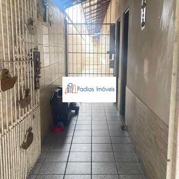 Casa em Mongaguá, bairro Agenor de Campos