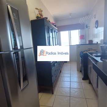 Apartamento em Mongaguá, bairro Balneário Plataforma