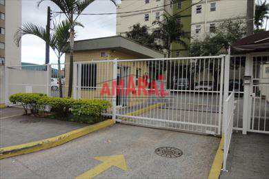 Apartamento, código 10504 em Santo André, bairro Vila Guarará