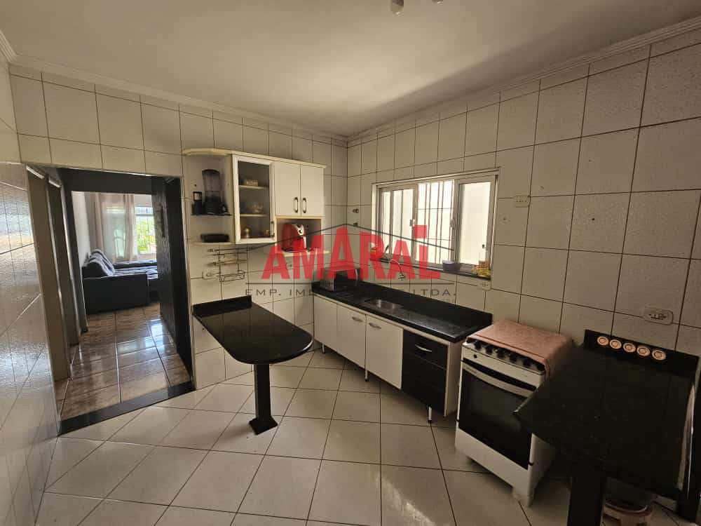 Casa em São Paulo, no bairro Cidade Satélite Santa Bárbara