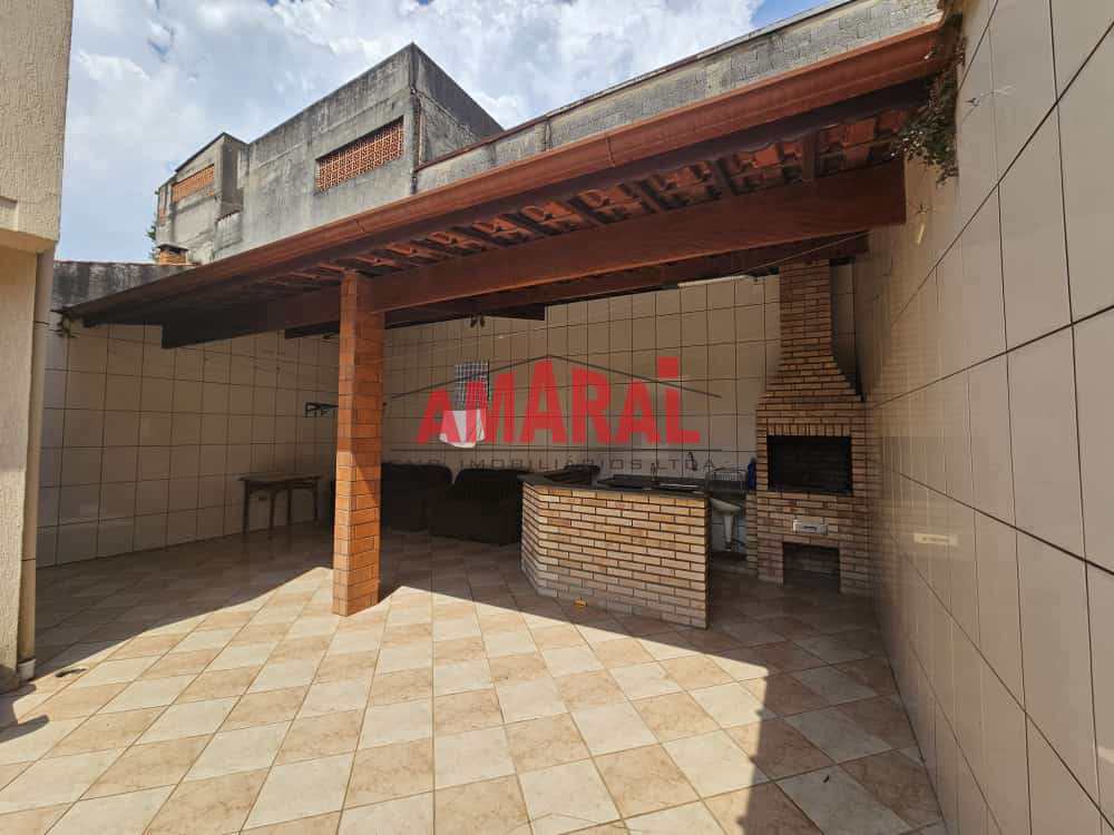 Casa em São Paulo, no bairro Cidade Satélite Santa Bárbara