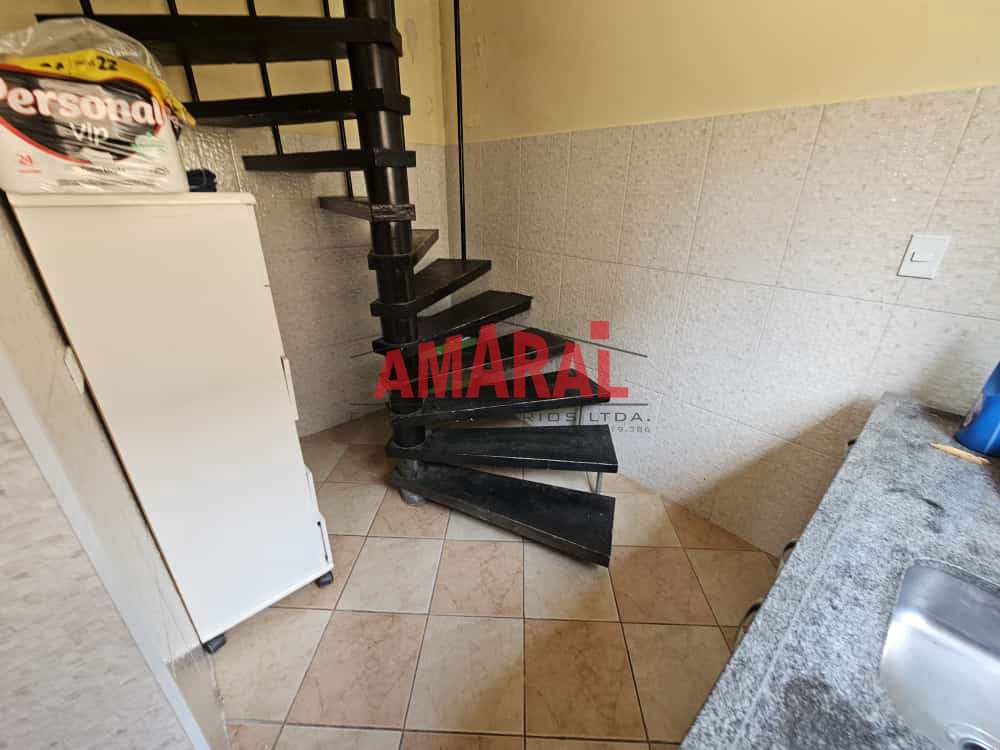 Casa em São Paulo, no bairro Cidade Satélite Santa Bárbara