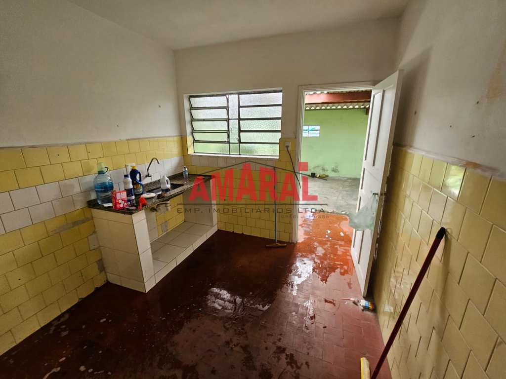 Casa em São Paulo, no bairro Cidade Satélite Santa Bárbara