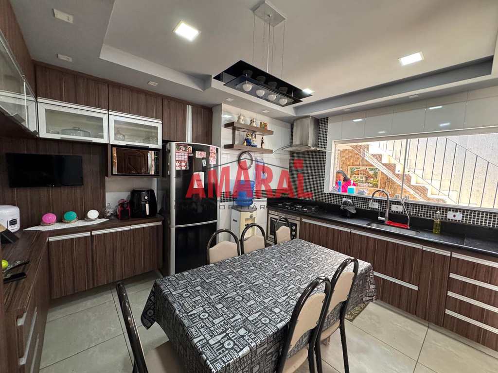 Sobrado em São Paulo, no bairro Jardim Hercilia
