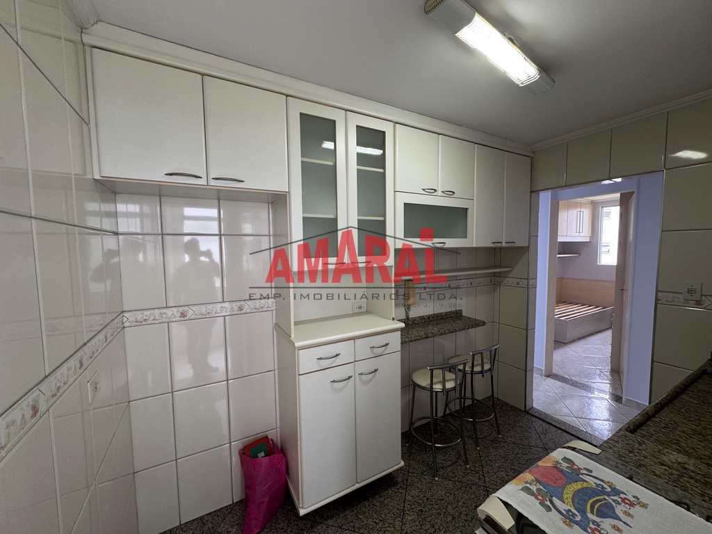Apartamento em São Paulo, no bairro Cidade Satélite Santa Bárbara