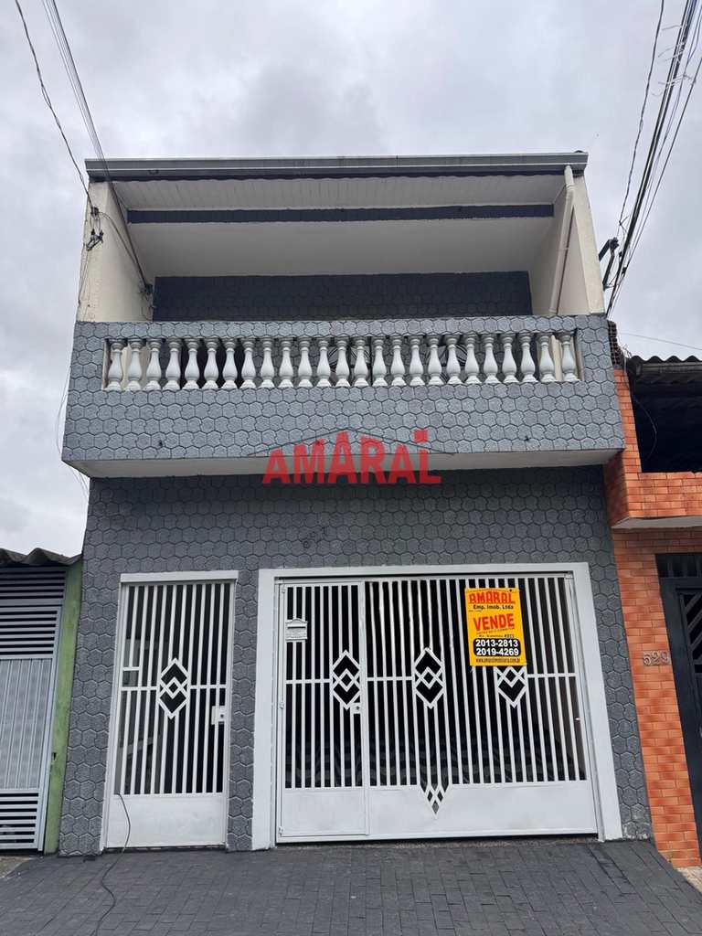 Sobrado em São Paulo, no bairro Cidade Satélite Santa Bárbara