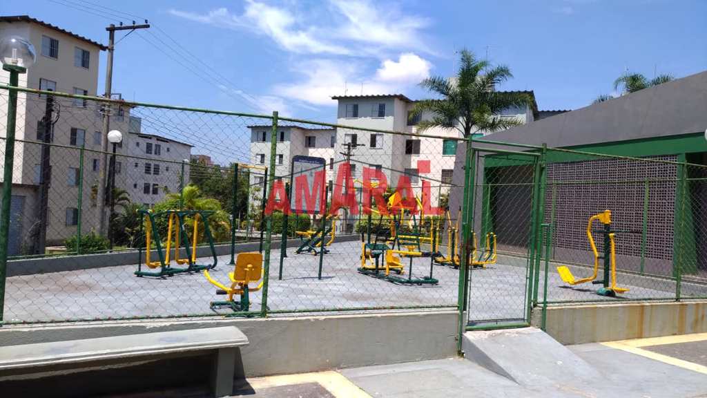 Apartamento em São Paulo, no bairro Cidade Satélite Santa Bárbara