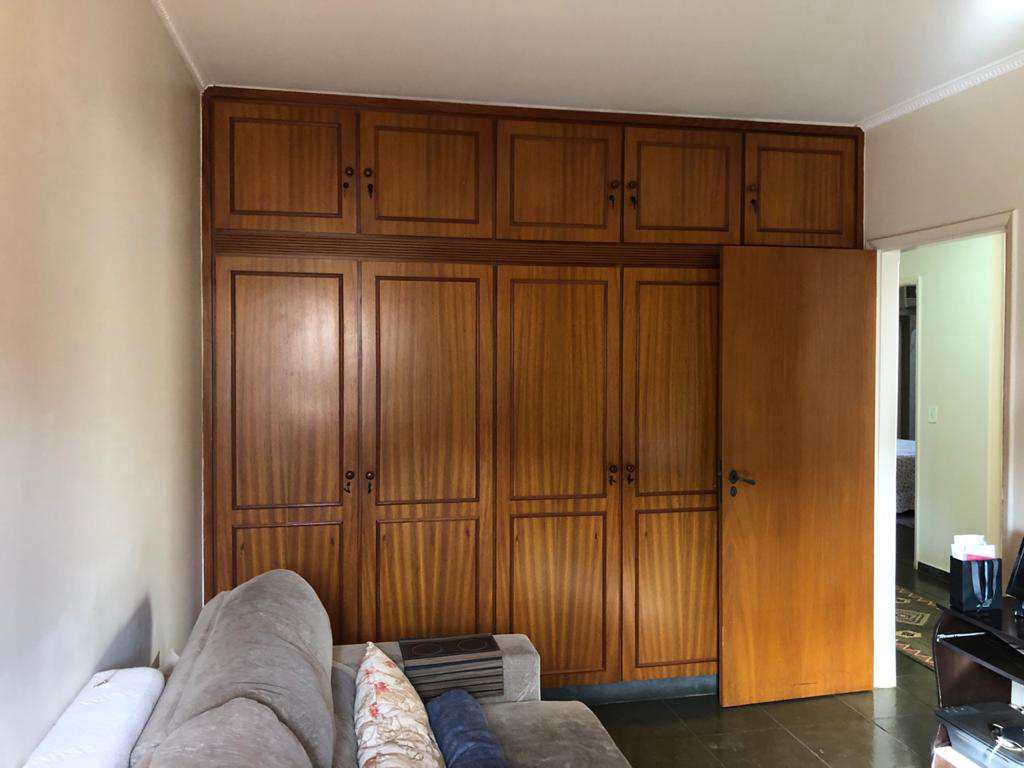 Casa em Ribeirão Preto, no bairro Jardim São Luiz