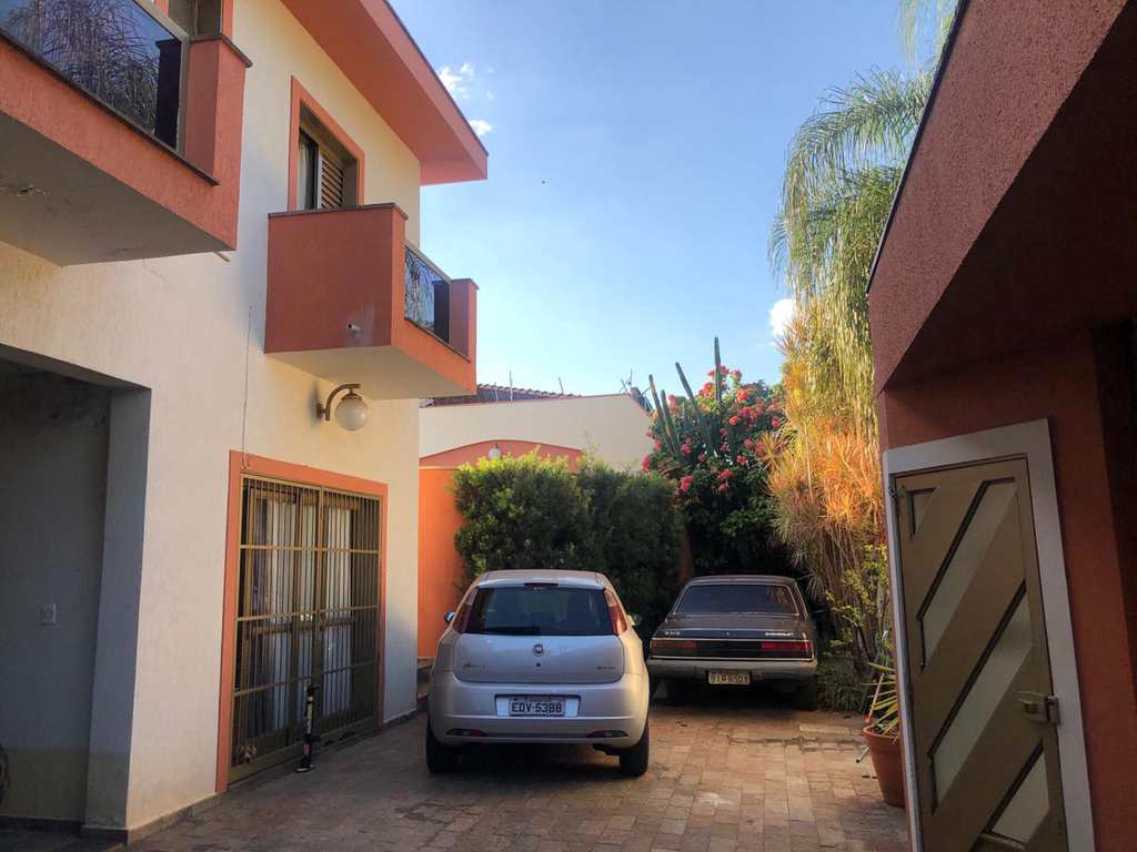 Casa em Ribeirão Preto, no bairro Jardim São Luiz