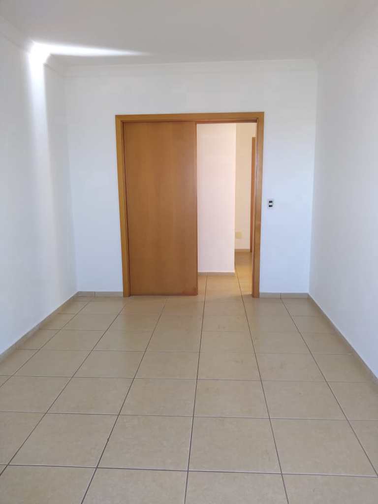 Apartamento em Ribeirão Preto, no bairro Jardim Irajá