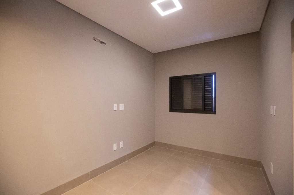 Casa de Condomínio em Ribeirão Preto, no bairro Quintas de São José