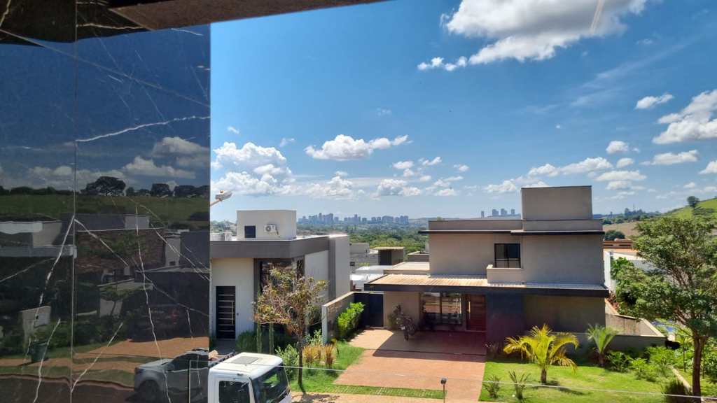 Casa de Condomínio em Ribeirão Preto, no bairro Bonfim Paulista