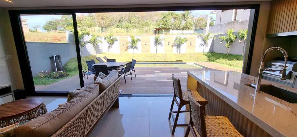 Casa de Condomínio em Ribeirão Preto, no bairro Residencial E Empresarial Alphaville